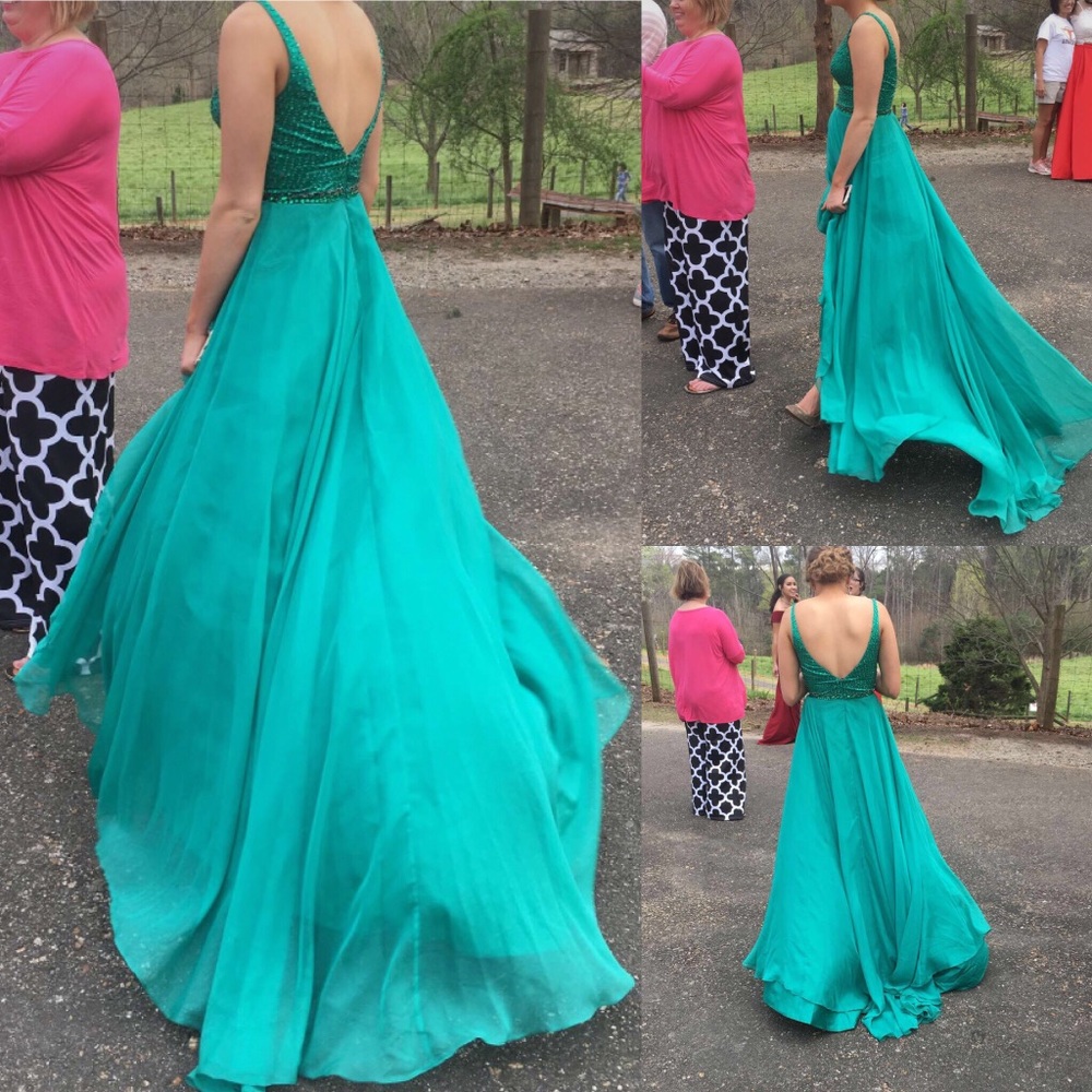 Sherri Hill prom dress